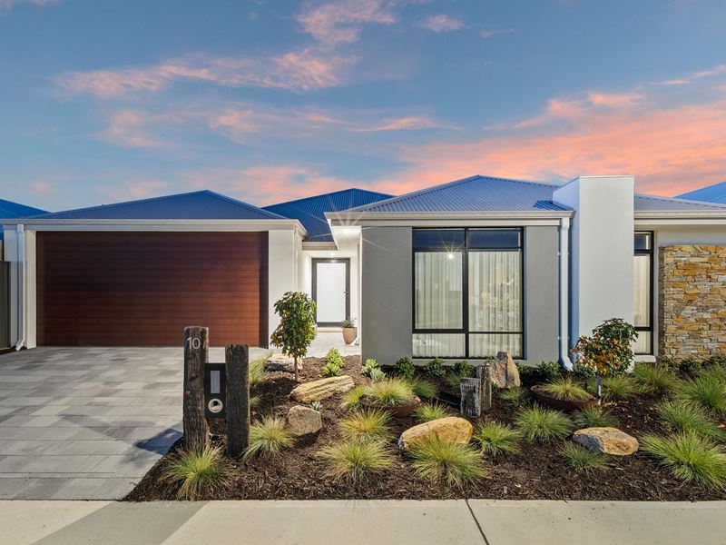 10 Lighthouse Grove, Madora Bay