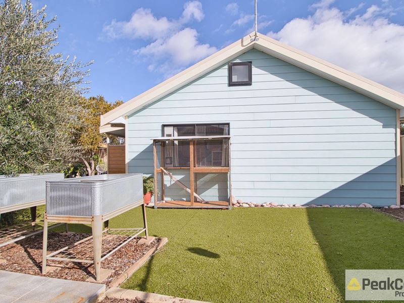 11 Hamersley Court (Granny Flat), Cooloongup WA 6168