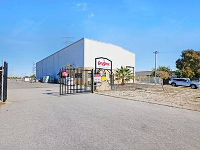 12 Vale Street, Malaga WA 6090