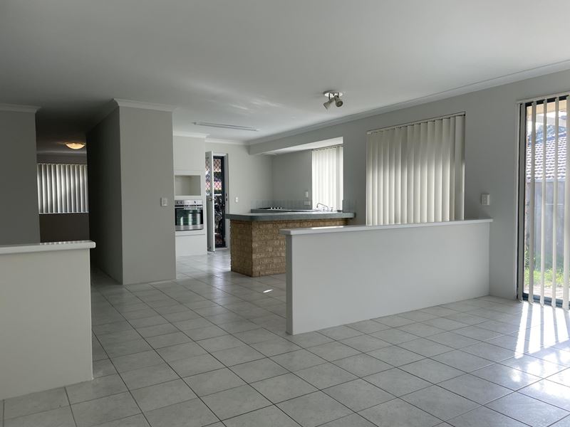 16 Adelphi Court, Marangaroo