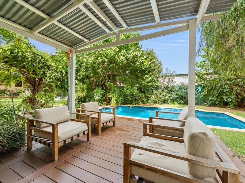 14 Donaldson Street, Queens Park WA 6107