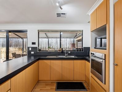 69 Rocklea Crescent, Ellenbrook WA 6069
