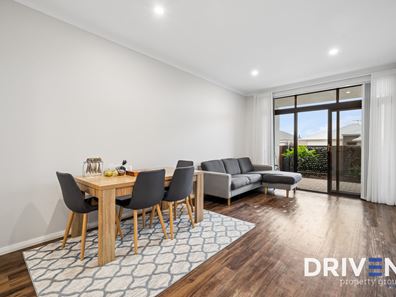 2/2 Cooli Street, Hammond Park WA 6164
