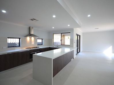 4A Westbourne Way, Lynwood WA 6147