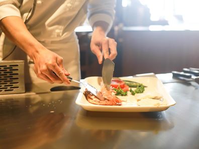 Food/Hospitality - Business for Sale: Prime 5-Day Restaurant / Cafe