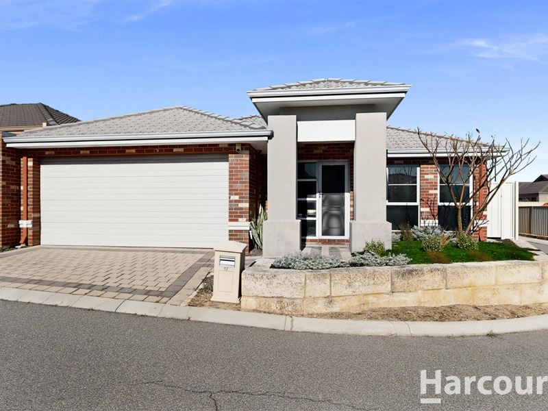 17 Jedburgh Loop, Sinagra WA 6065