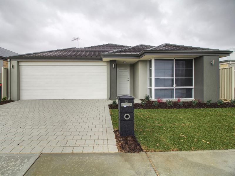 13 Barnong Road, Golden Bay WA 6174