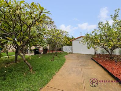 11 Chapman Road, Calista WA 6167