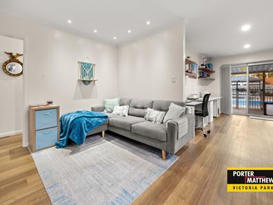 13 Farrer Place, Thornlie WA 6108