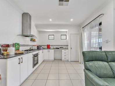 31 Kilkenny Loop, Brookdale WA 6112