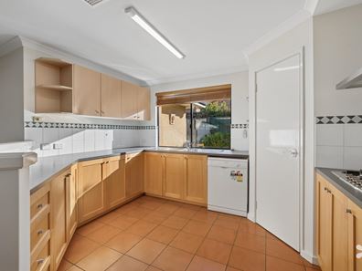 6 Selway Pl, Brentwood WA 6153