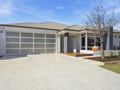 6 Bonarda Way, Caversham WA 6055