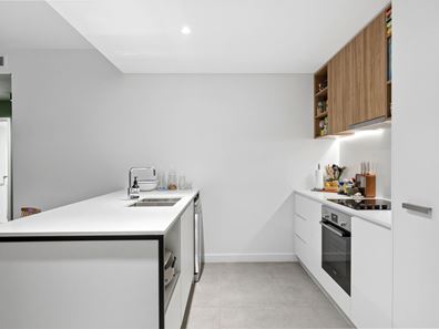 25/12 Parry Street, Fremantle WA 6160