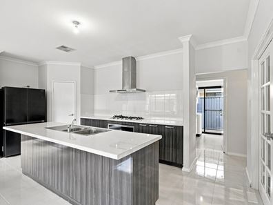 8 Carnelian Link, Byford WA 6122
