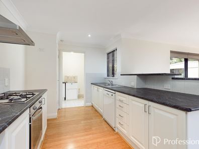 10 Portcullis Drive, Willetton WA 6155