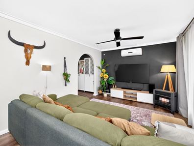 25 Keeley Way, Girrawheen WA 6064