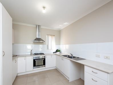 34B Eastdene Circle, Nollamara WA 6061