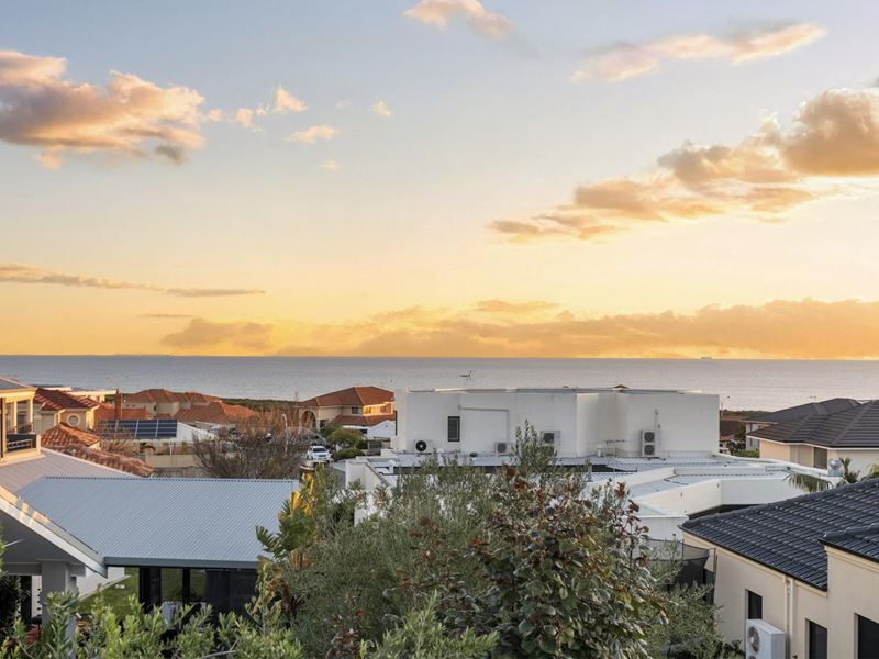 12 Reacher Place, Ocean Reef WA 6027