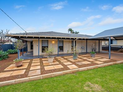 6 Eureka Street, Hannans WA 6430