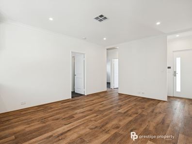 4A The Ramble, Woodvale WA 6026