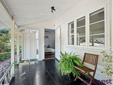 20 Reen Street, St James WA 6102