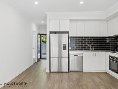 11D Balcombe Street, Westminster WA 6061