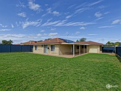 37 The Avenue, Warnbro WA 6169