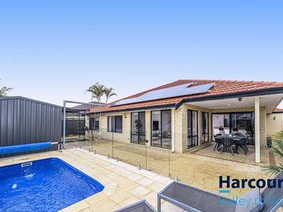 26 Pirianda Way, Aveley WA 6069