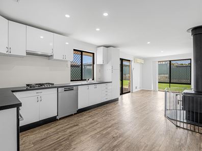 208 Baltimore Parade, Merriwa WA 6030