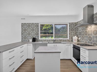 1 Frye Court, Kelmscott WA 6111