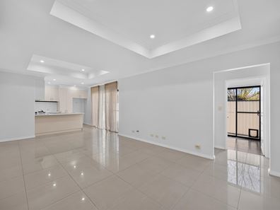 127C Hillsborough Drive, Nollamara WA 6061