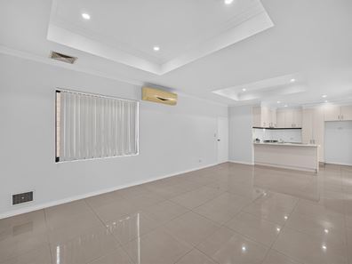 127C Hillsborough Drive, Nollamara WA 6061