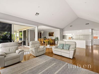 4 Sholto Crescent, Canning Vale WA 6155