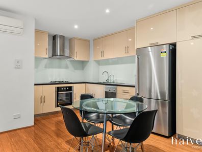 4/6 Oak Street, Cannington WA 6107