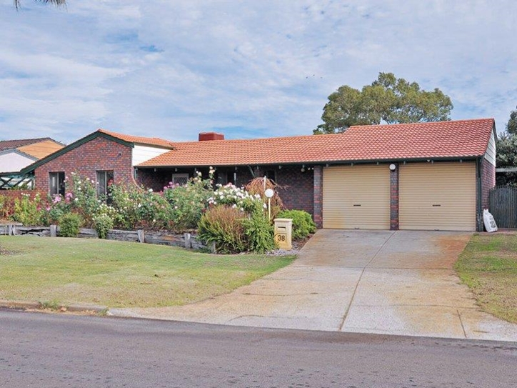 38 Nicholls Crescent Bull Creek Wa 6149 For Rent 470 Weekly