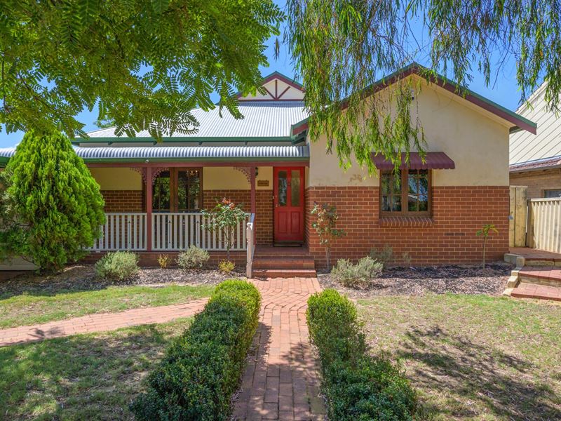 3 The Crest, Woodvale WA 6026