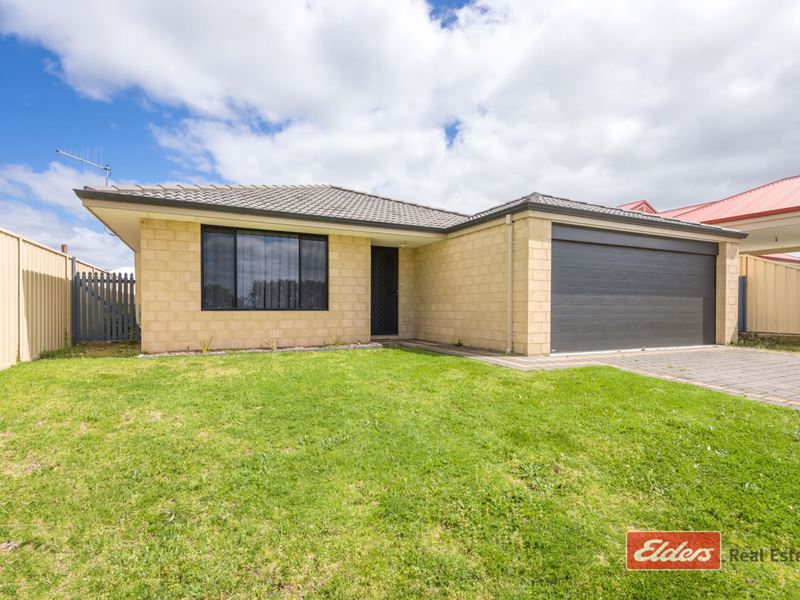 4 Roome Road, Mckail WA 6330