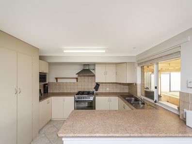 35 Golden Retreat, Bullsbrook WA 6084