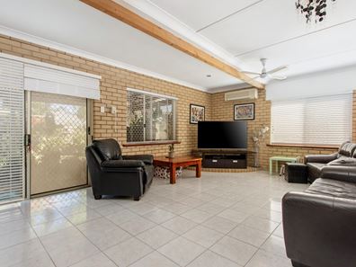 152 Lewington Street, Rockingham WA 6168