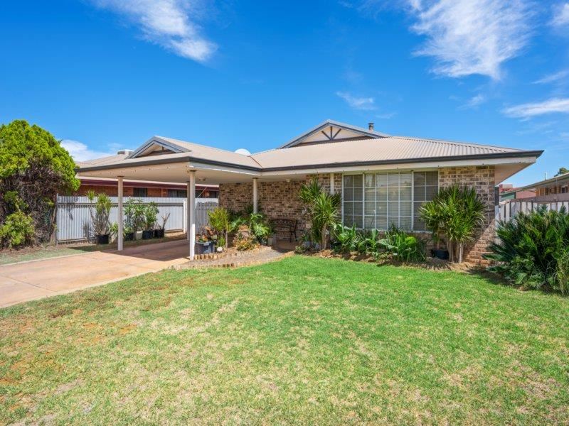 6 TRUSCOTT COURT, South Kalgoorlie