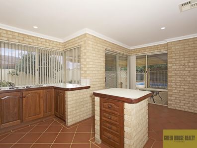 222 McLarty Road, Halls Head WA 6210