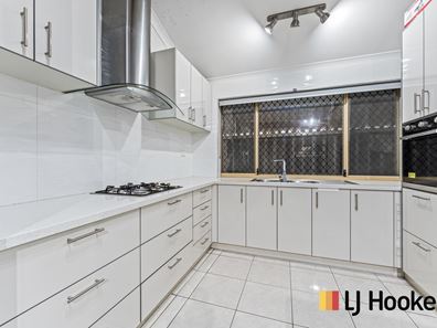 10 Pikes Close, Caversham WA 6055