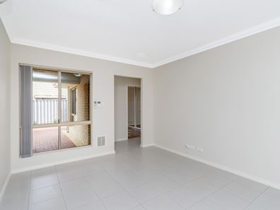 3/6C Windemere Crescent, Nollamara WA 6061