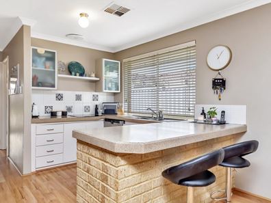 14 Jurien Close, Warnbro WA 6169