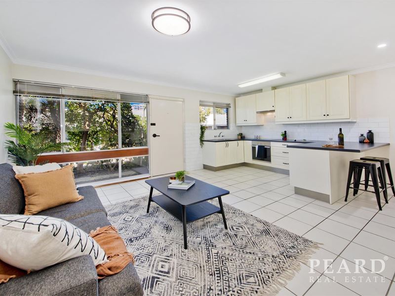 4/12 Hastings Street, Scarborough