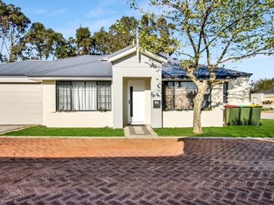 27 Yaroomba Place, Clarkson WA 6030