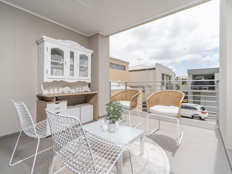 7/16 Pearson Drive, Success