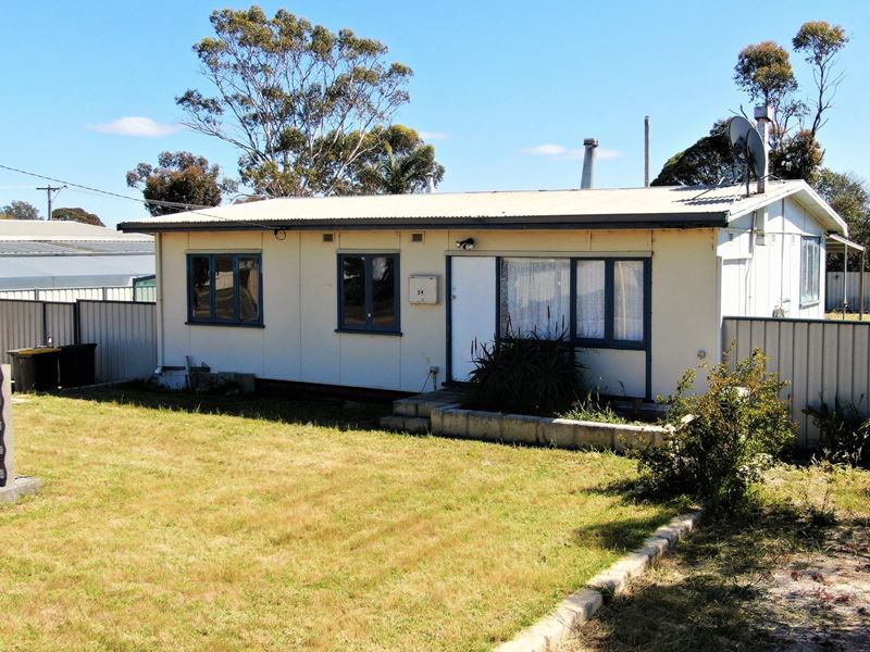 8 Carrie Street, Pingrup