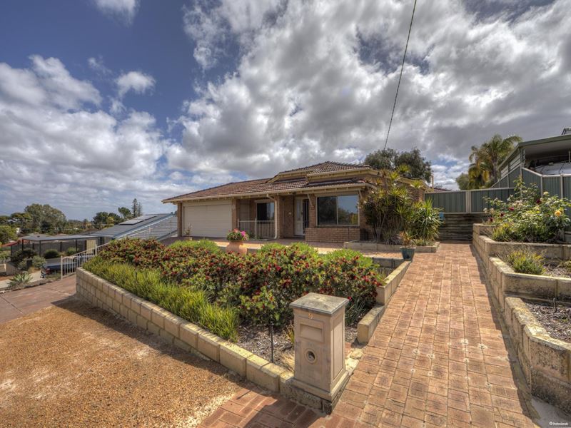 9 Bellbird Court, High Wycombe