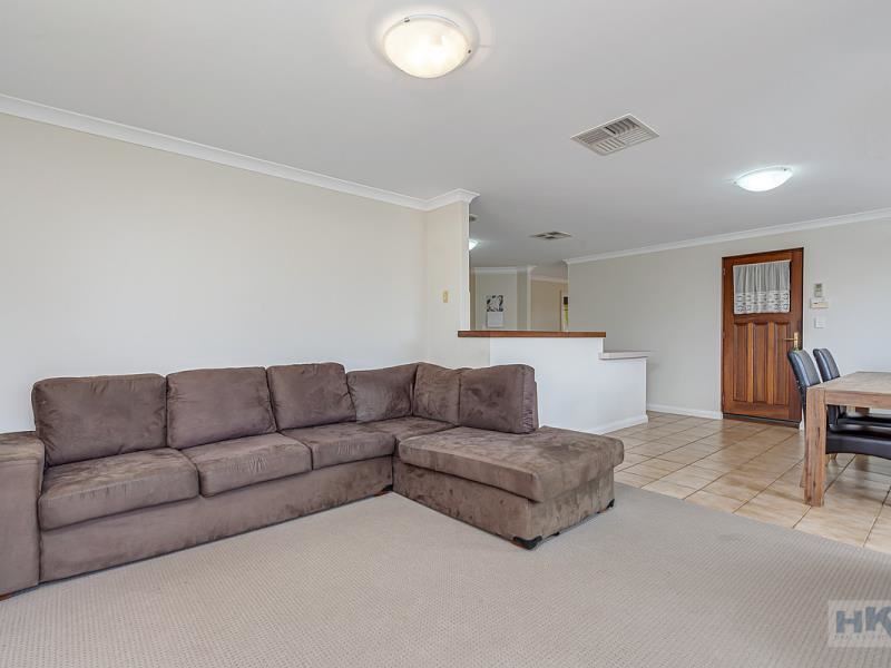 8 Pinea Turn, Ellenbrook
